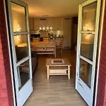 Appartments 221 アパート メラウ