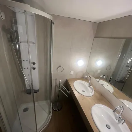 Lägenhet Appartments 221 *